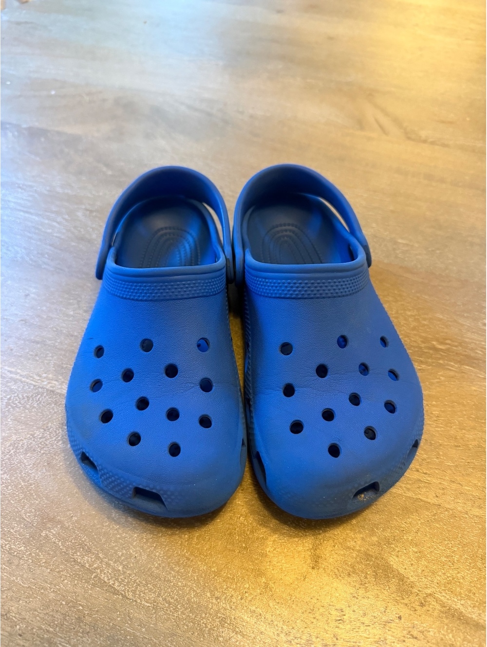 Crocs Classic Clogs Blue Size J2 Lightweight Slip-On Shoes